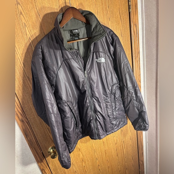 The North Face Nylon Puffer Coat - Picture 3 of 12